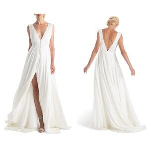 NWT JOANNA AUGUST Joplin Slit Front Button-Up V-Neck Wedding Dress Size 2